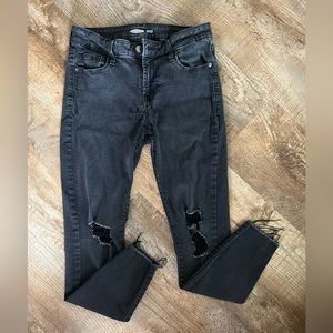 Old Navy Distressed Black Skinny Jeans